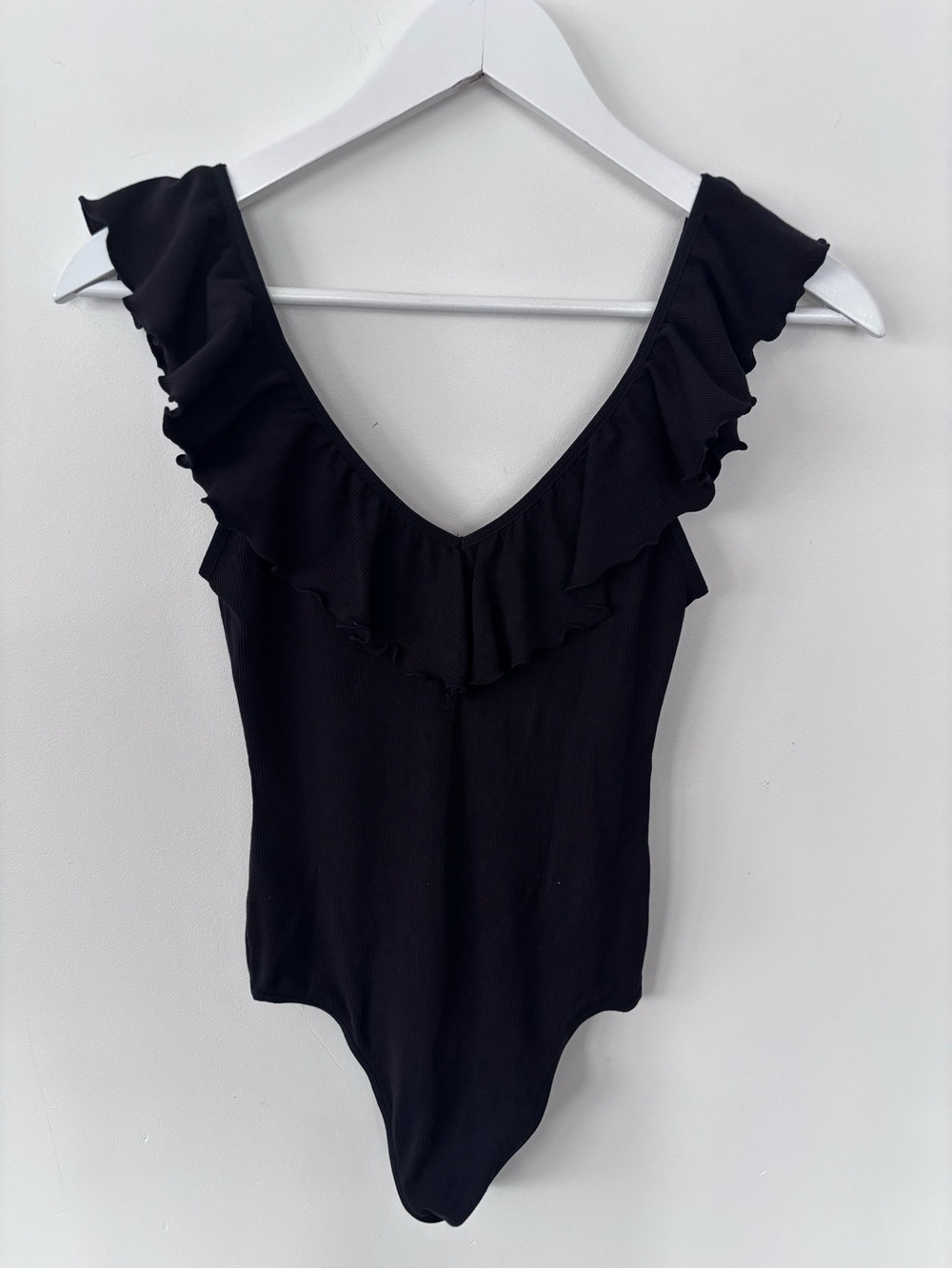 Wilfred Black Ruffle-Trim Danette Bodysuit Sz S